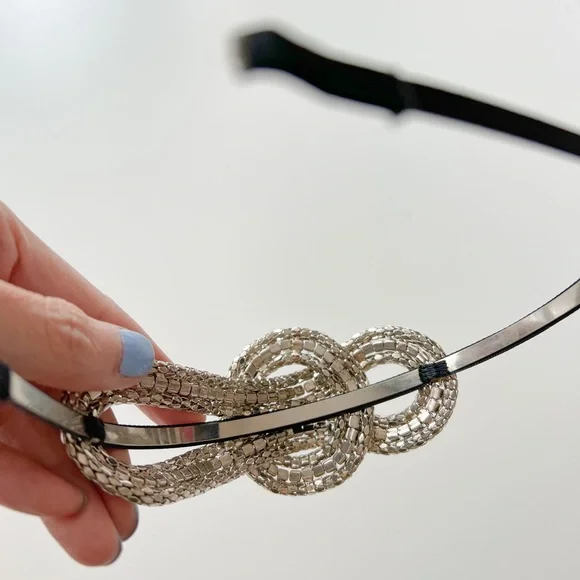 Mesh Metal and Rhinestone Twist Headband - Picture 4 of 7